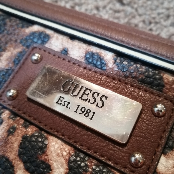 PRICE DROP! Leopard Guess Wallet - Picture 4 of 5